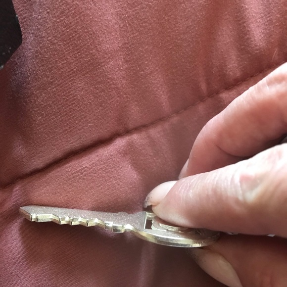 CHANEL Key ring/bag charm - Picture 5 of 6